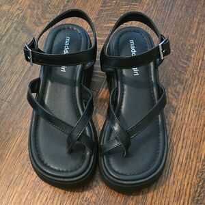 Madden Girl Black Platform Sandals Size 2